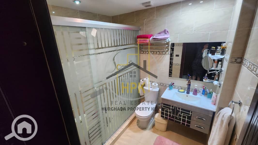 4 Untitled design (4). jpg