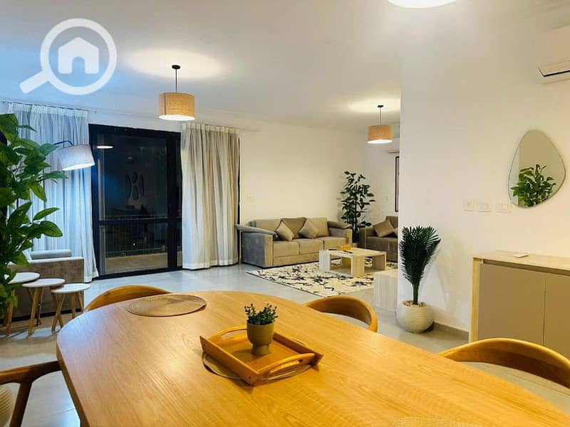 2 1f8ab968-21a9-44cd-b34e-81828cda2852. jpg