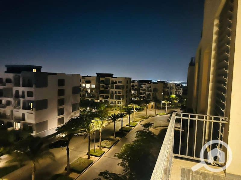 4 364959f4-38b2-4225-ac7a-01bab9555614. jpg