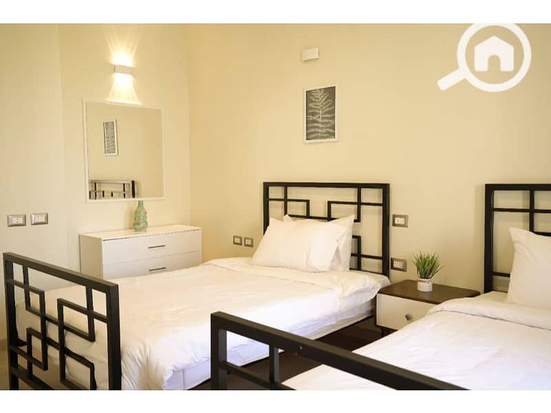 11 fb2b419d-05dd-4fd8-affa-266edb0b3ea2. jpg