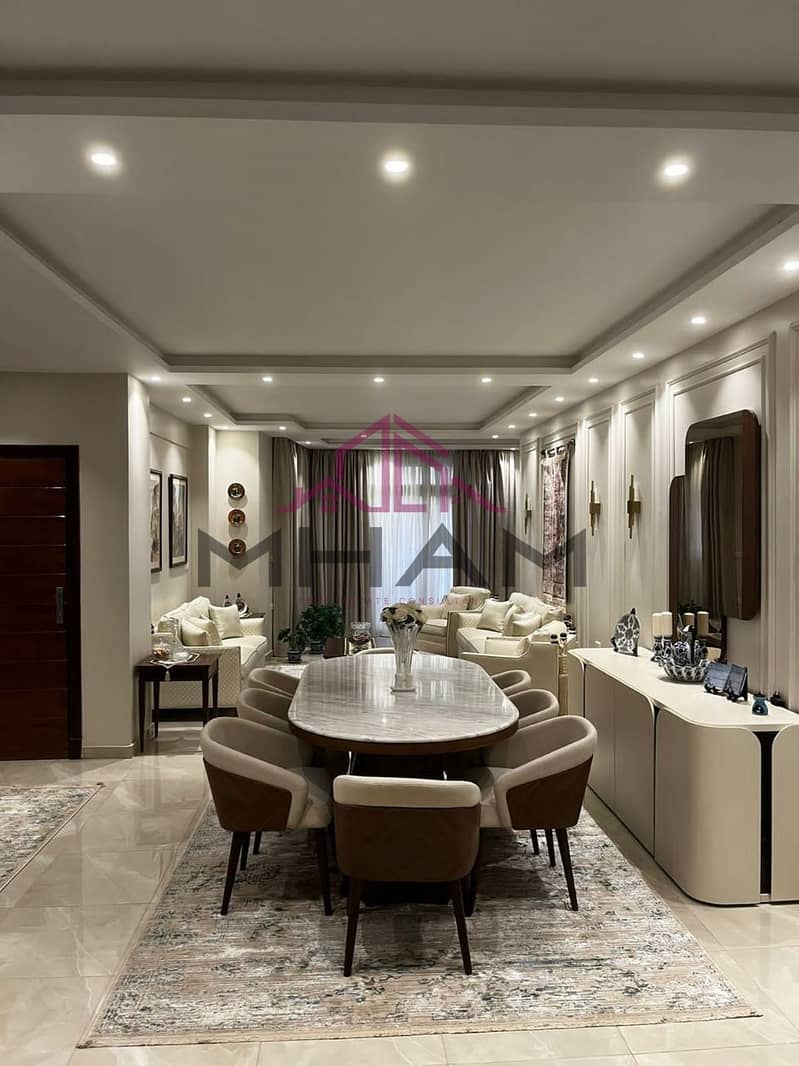 4 photo_5875226265923554219_y. jpg