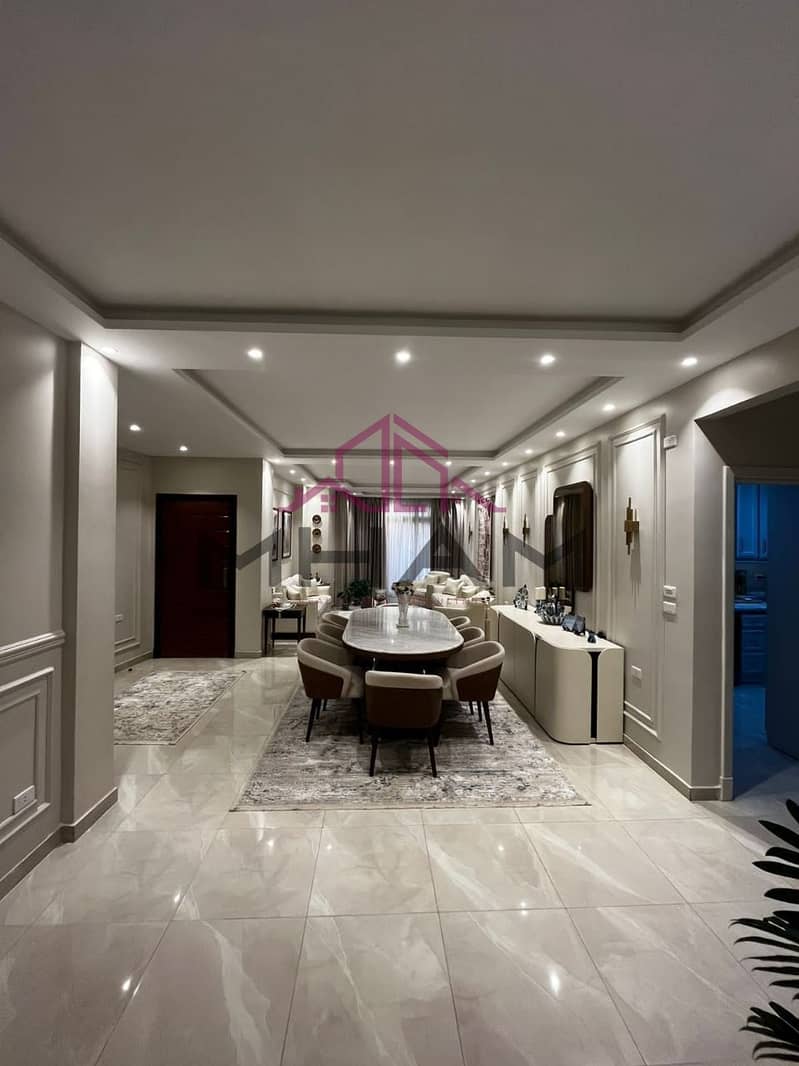 24 photo_5875226265923554236_y. jpg