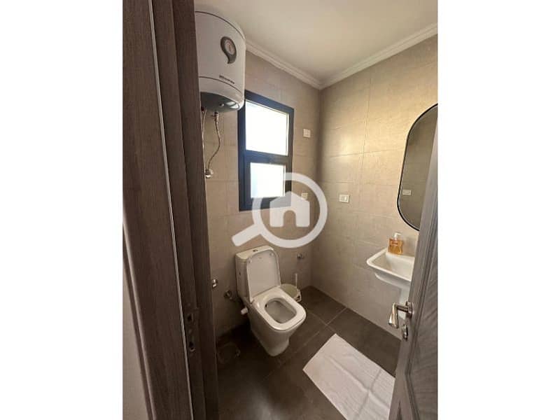 11 e25561d8-1de5-4e56-ac0f-25d062f21640. jpg