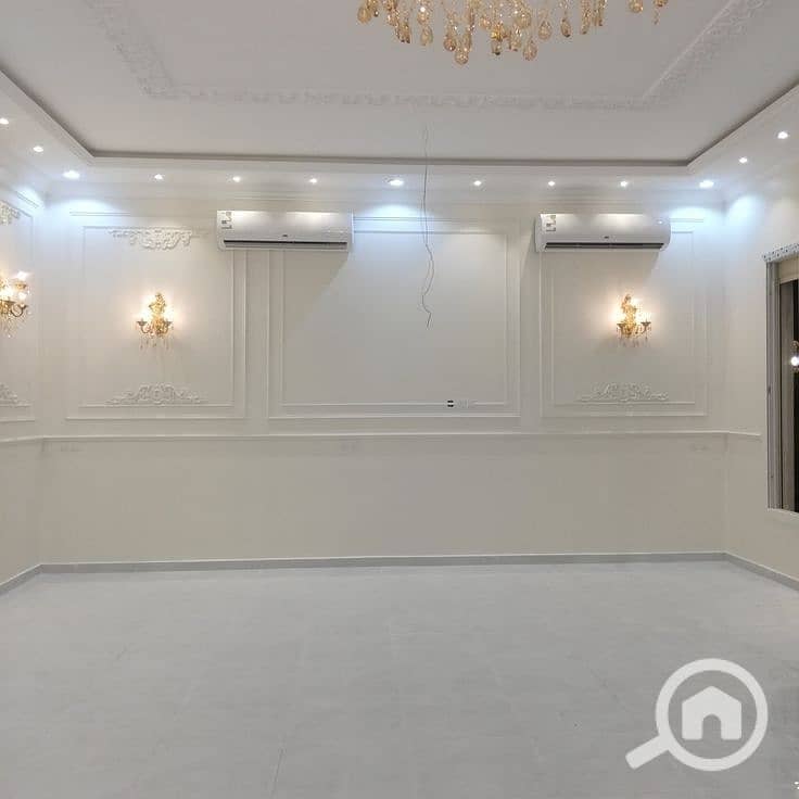 5 download (10). jpg