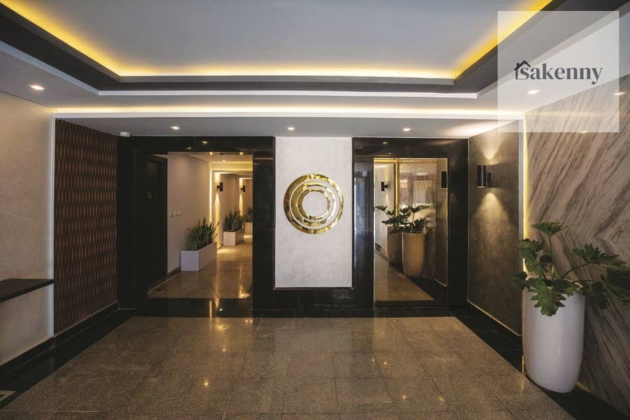 12 Entrance-Medium. jpg