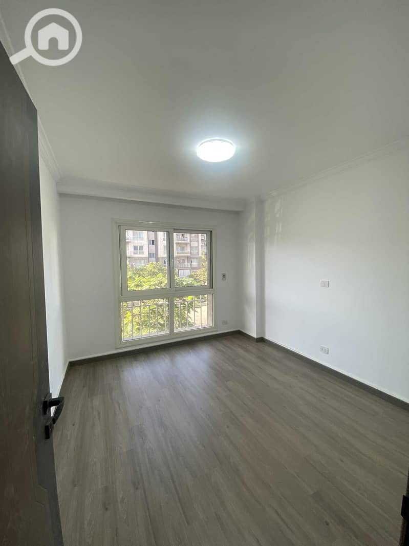 4 WhatsApp Image 2025-10-25 at 15.40. 58_69217ba9. jpg