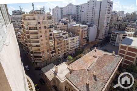 شقة 3 غرف نوم للبيع في لوران، الإسكندرية - 1. jpg