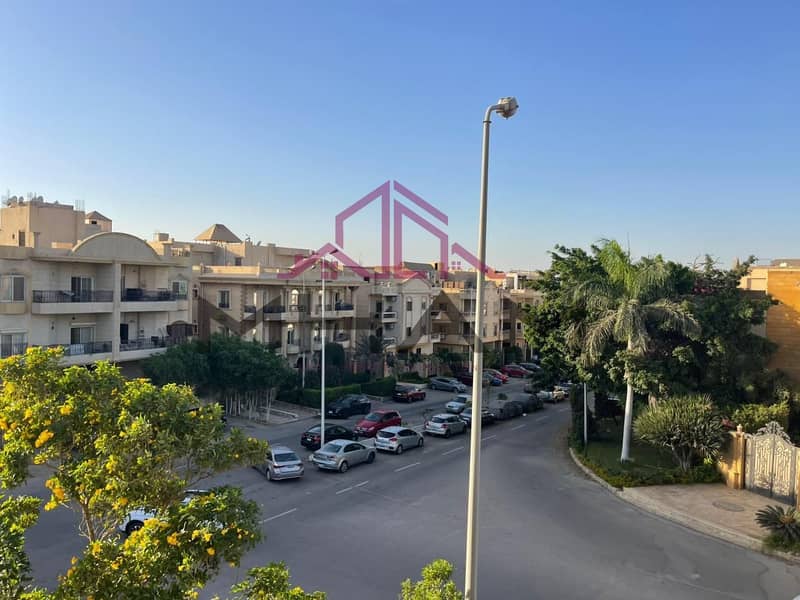 4 photo_5872704540300217125_y. jpg