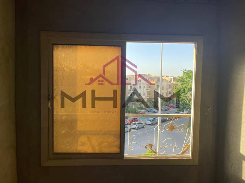 11 photo_5872704540300217131_y. jpg