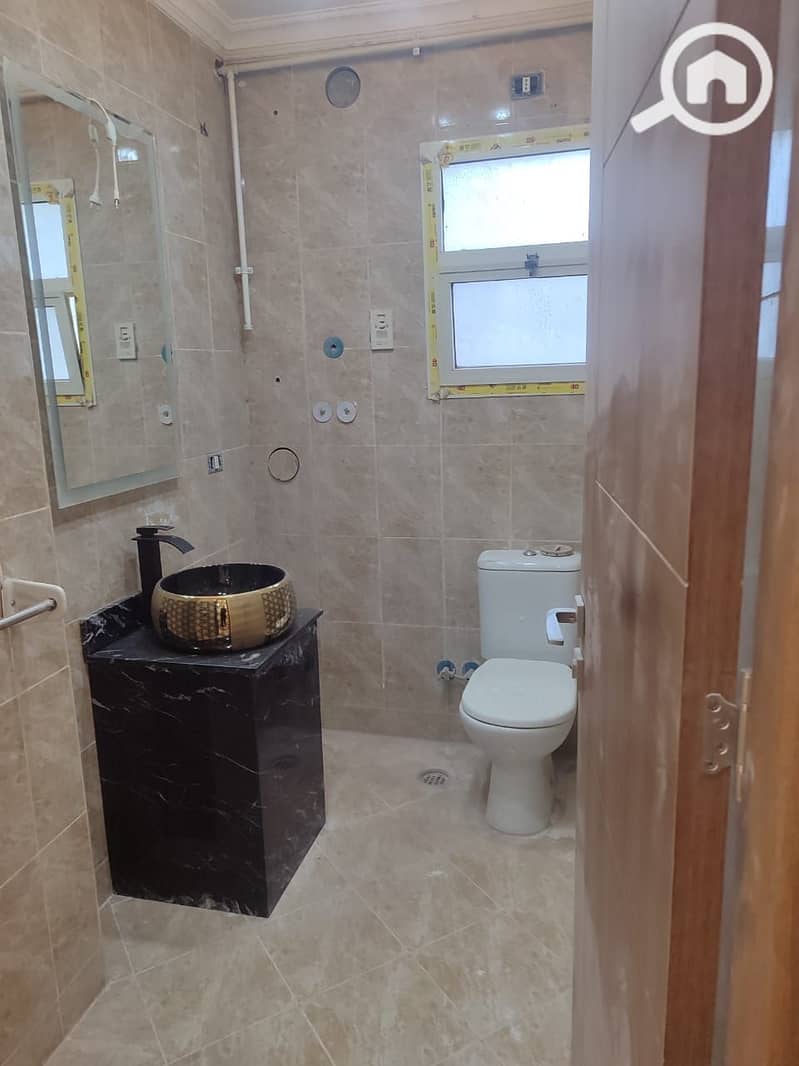 14 WhatsApp Image 2025-10-20 at 12.38. 35_4e3597b0. jpg