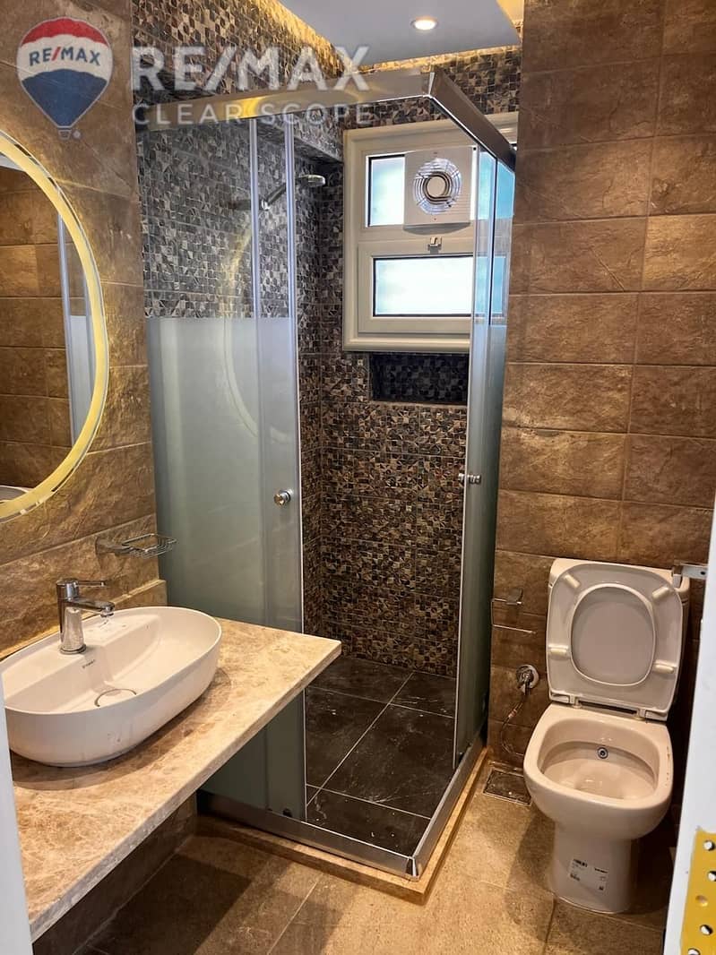 2 0c772562-0477-403b-9d5f-e807a66035ad. jpeg