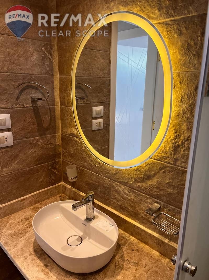 11 bd519ede-9c58-4a42-9985-0702956fb0f3. jpeg