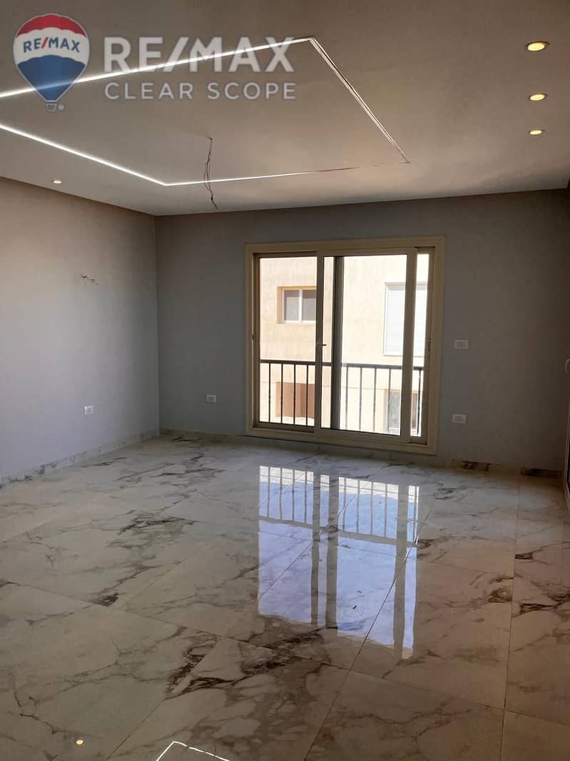 14 f70e51c1-5c18-4d67-8845-382c09a90238. jpeg