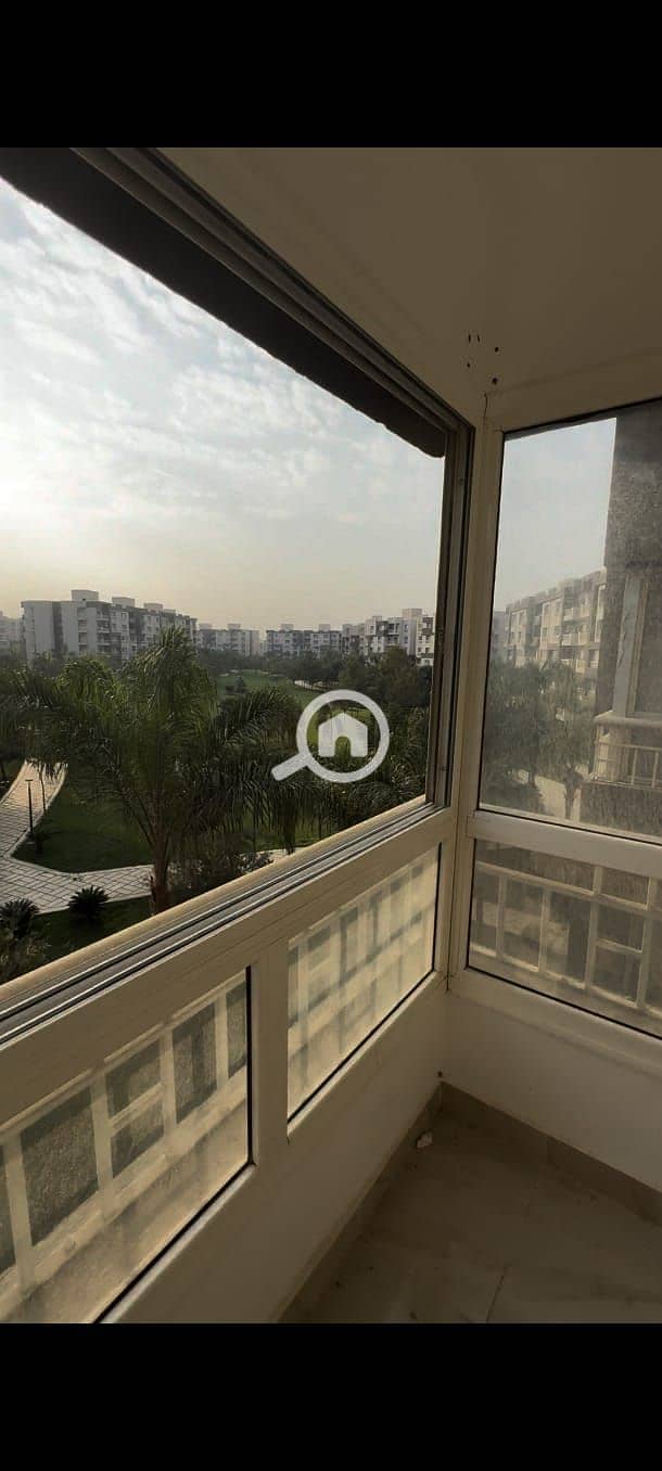 9 3403a55d-cd24-4408-a126-2d19818a23ef. jpg