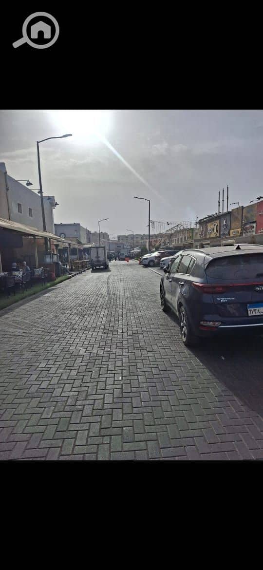 8 9f0ea694-8d1c-4989-9289-d4071e9393b5. jpeg