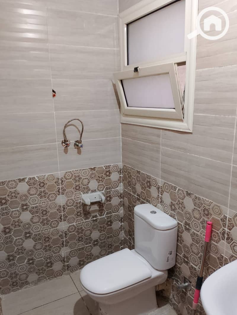 7 WhatsApp Image 2025-10-18 at 1.41. 58 PM (4). jpeg