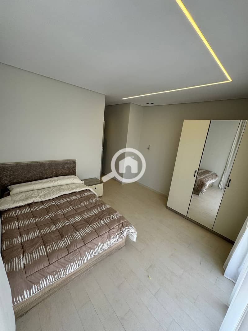 12 WhatsApp Image 2025-11-29 at 7.42. 17 PM (2). jpeg