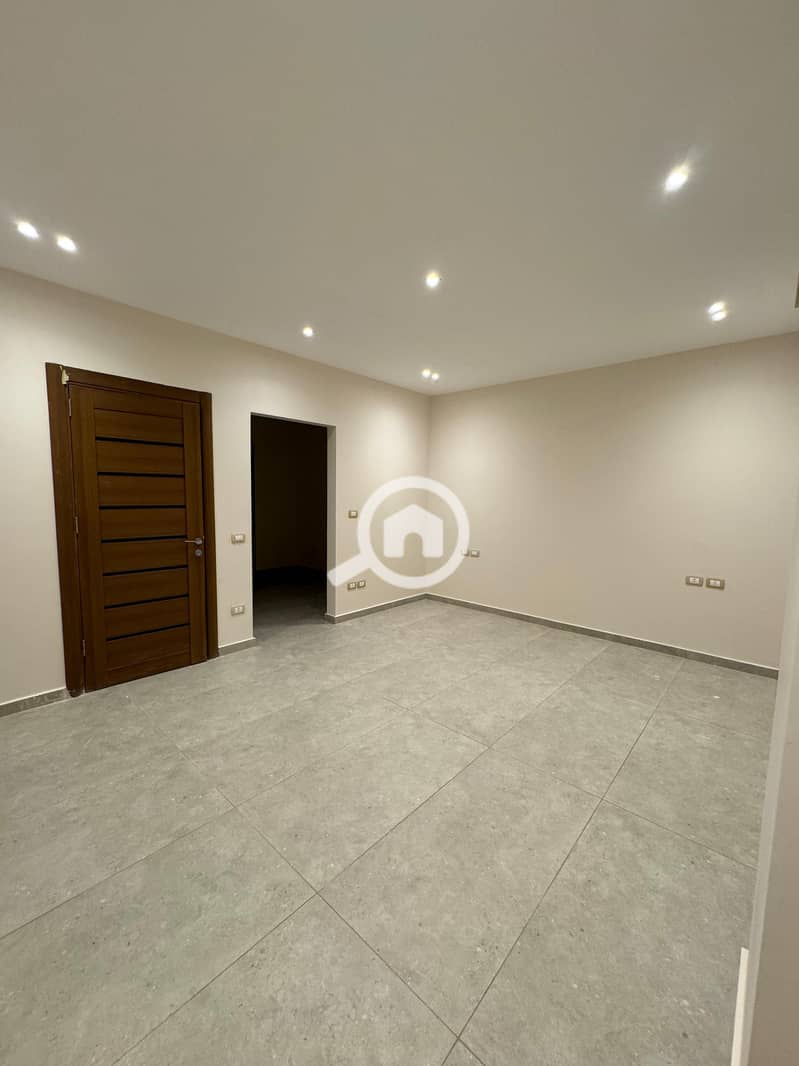 4 WhatsApp Image 2025-12-02 at 13.44. 47 (6). jpeg