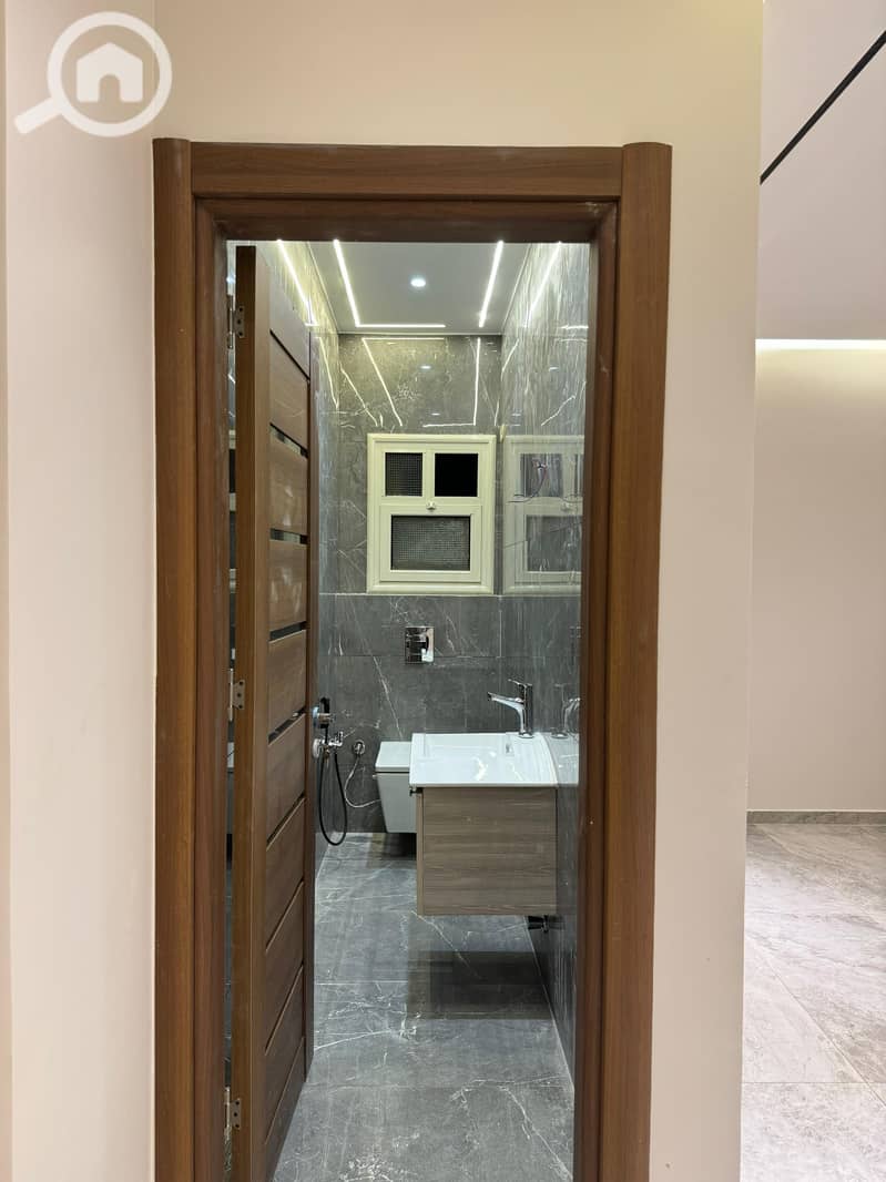 14 WhatsApp Image 2025-12-02 at 13.44. 46 (3). jpeg