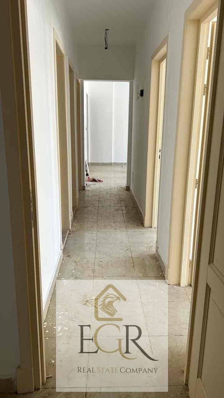 6 842000b0-2f59-402b-ba81-b42c06be4436. jpg