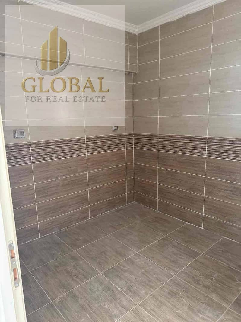 5 f93b50ba-9f83-43ba-8036-6718bdc6efdc. jpg