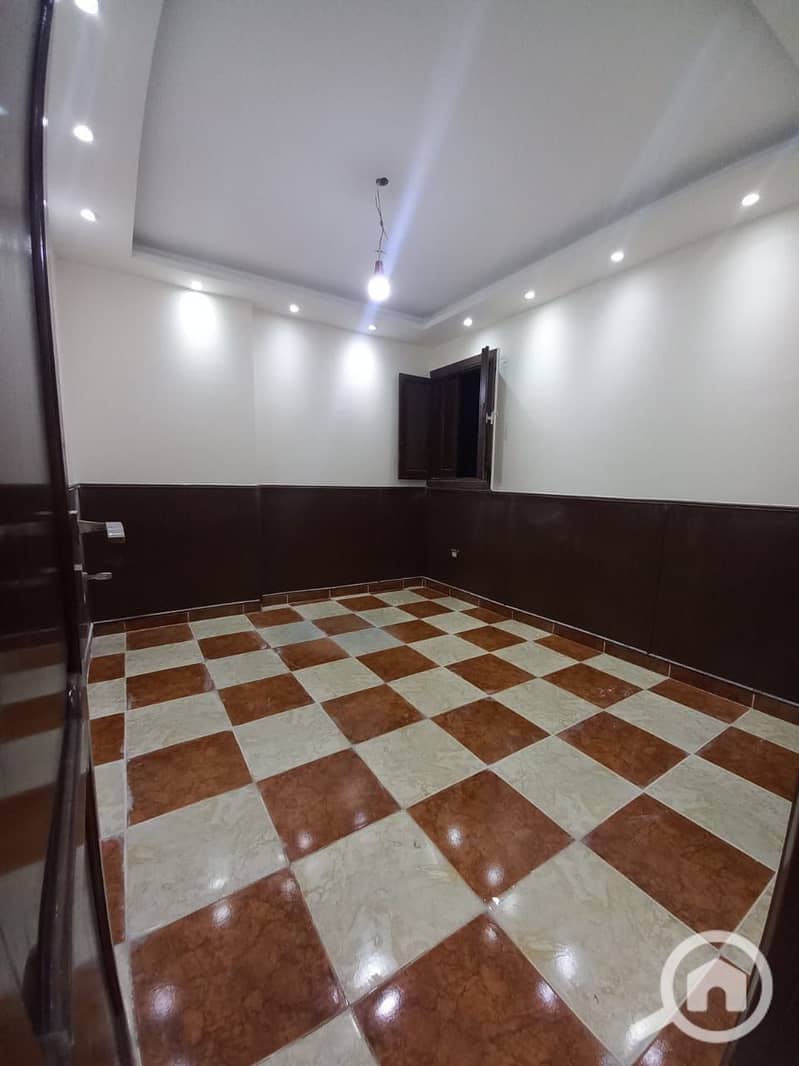 5 WhatsApp Image 2025-12-04 at 13.49. 17_60030fbd. jpg