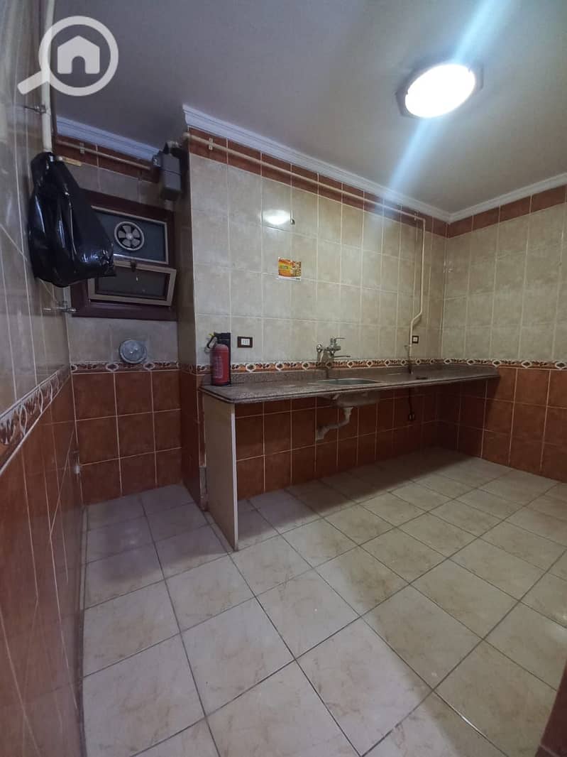 6 WhatsApp Image 2025-12-04 at 13.49. 17_1475091b. jpg