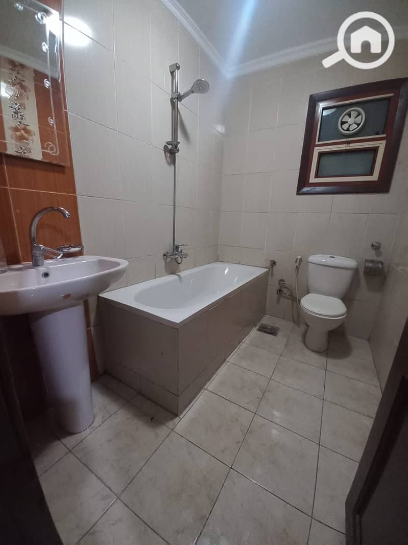 7 WhatsApp Image 2025-12-04 at 13.49. 18_df0535f8. jpg