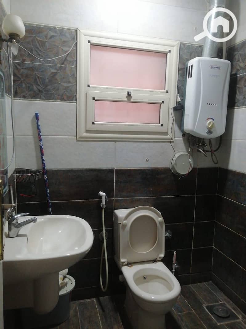 6 7583a6a1-5e05-4283-bdf8-76c057bedd26. jpg