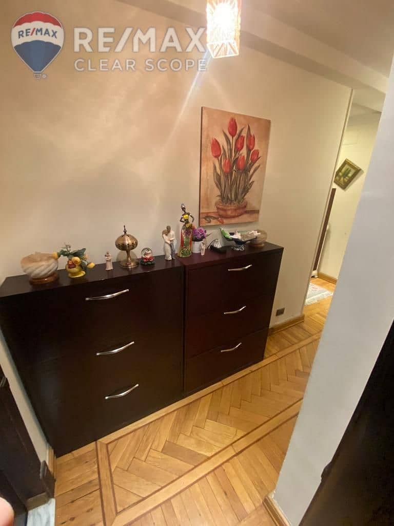 4 6b1c869b-e627-4a05-a656-8fbf45923ec4. jpeg