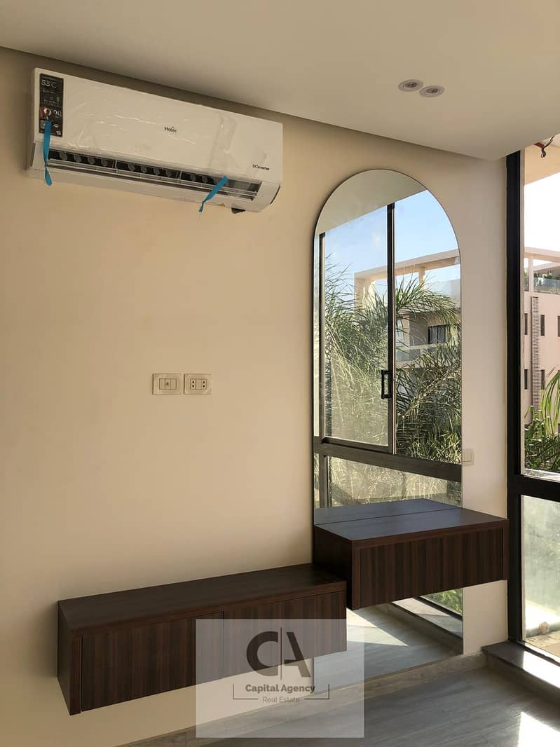 9 e5d2fb39-bd94-4f56-957d-f493bfa24cc5. jpeg