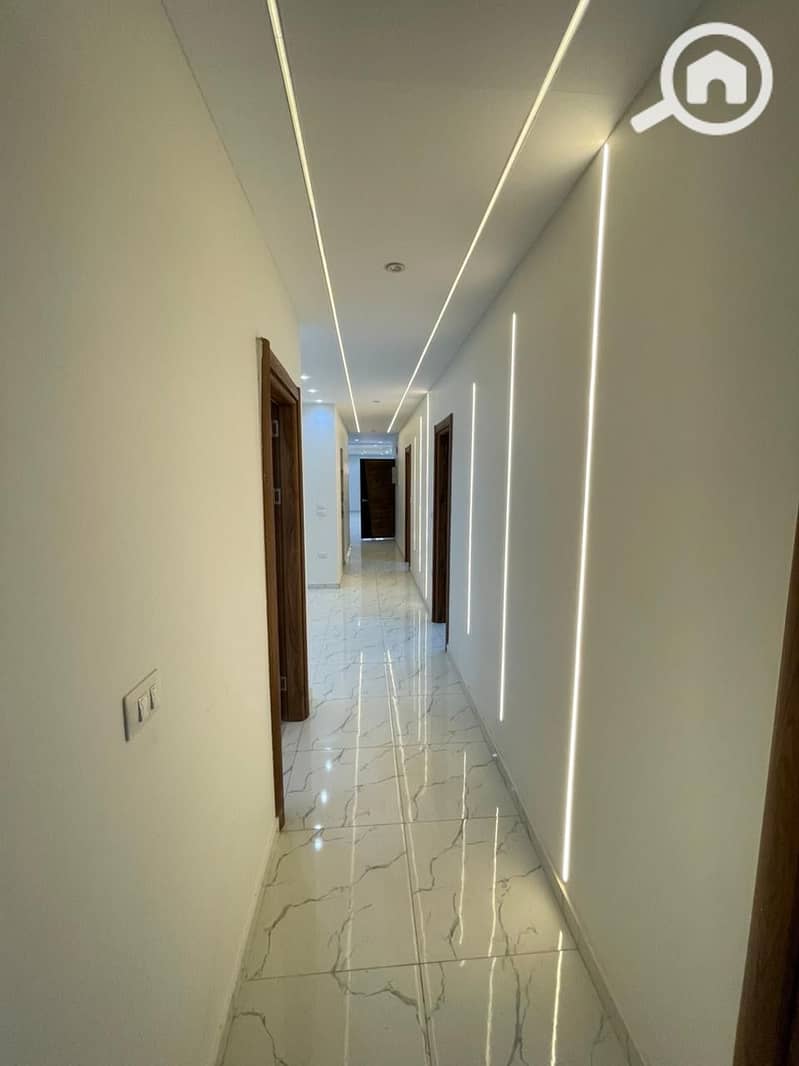 16 d08706b5-3fd1-4fbe-89c2-dd0c683fd4de. jpeg