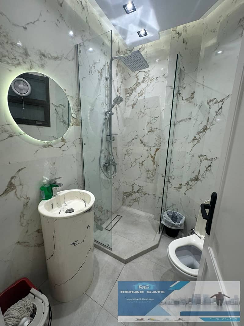 6 d3bd35d6-b136-42d4-80c3-ea9c8715d55b. jpg