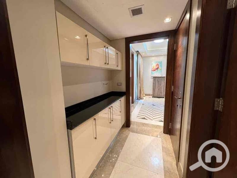 6 895a302e-0d8d-4074-8096-d410cd539a5b. jpg