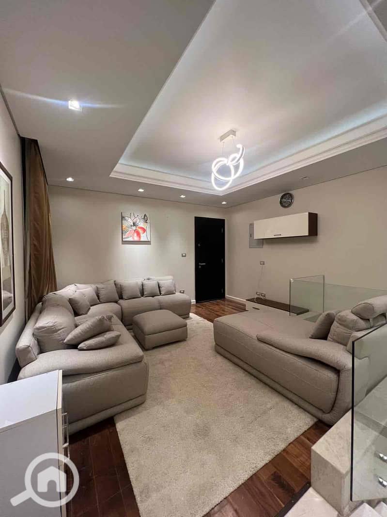 14 2369e4b3-5428-46c3-932f-a3e2161993ce. jpg