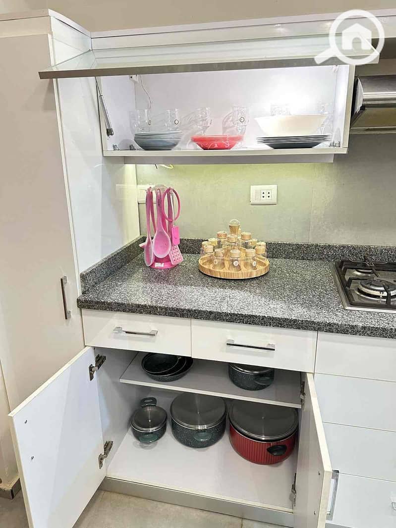 16 94f92ac0-113f-43e9-9ace-e76dc620225a. jpg