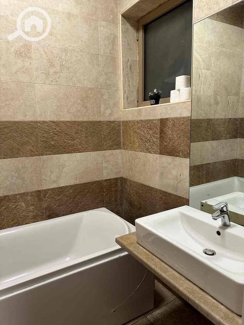 23 a6569540-24b1-4a9c-a975-7c5c983813f0. jpg