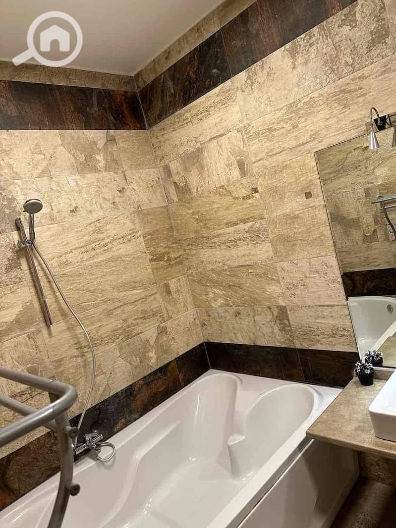 27 ec4d5b8b-6515-43c6-b6d9-e00aa3f98765. jpg