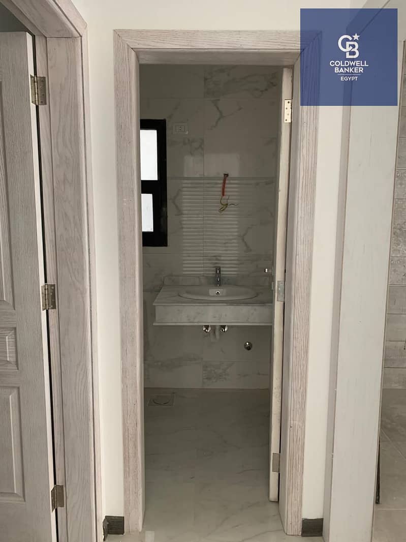 5 2c3e23a8-6fcd-41d3-b8b0-0fcf06809926. jpeg