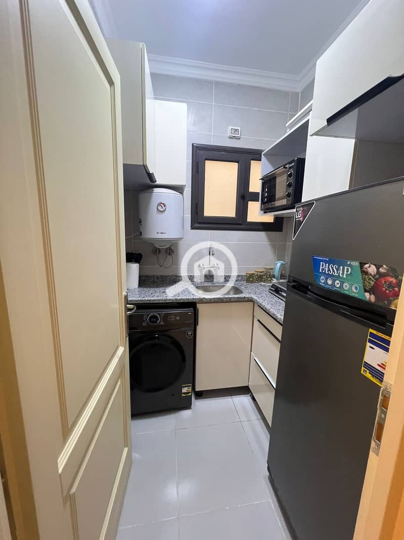 6 WhatsApp Image 2025-12-04 at 16.42. 27. jpeg