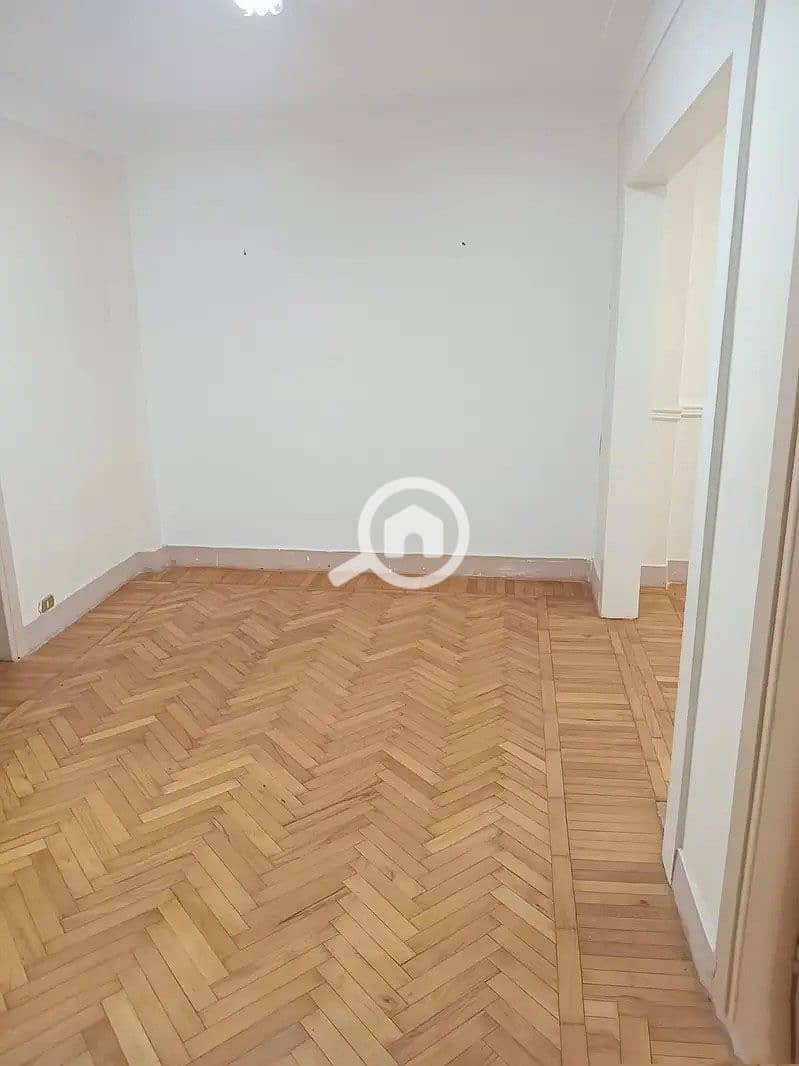 2 156010066-800x600. jpg