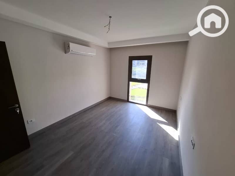 8 WhatsApp Image 2025-12-04 at 4.13. 48 PM. jpeg