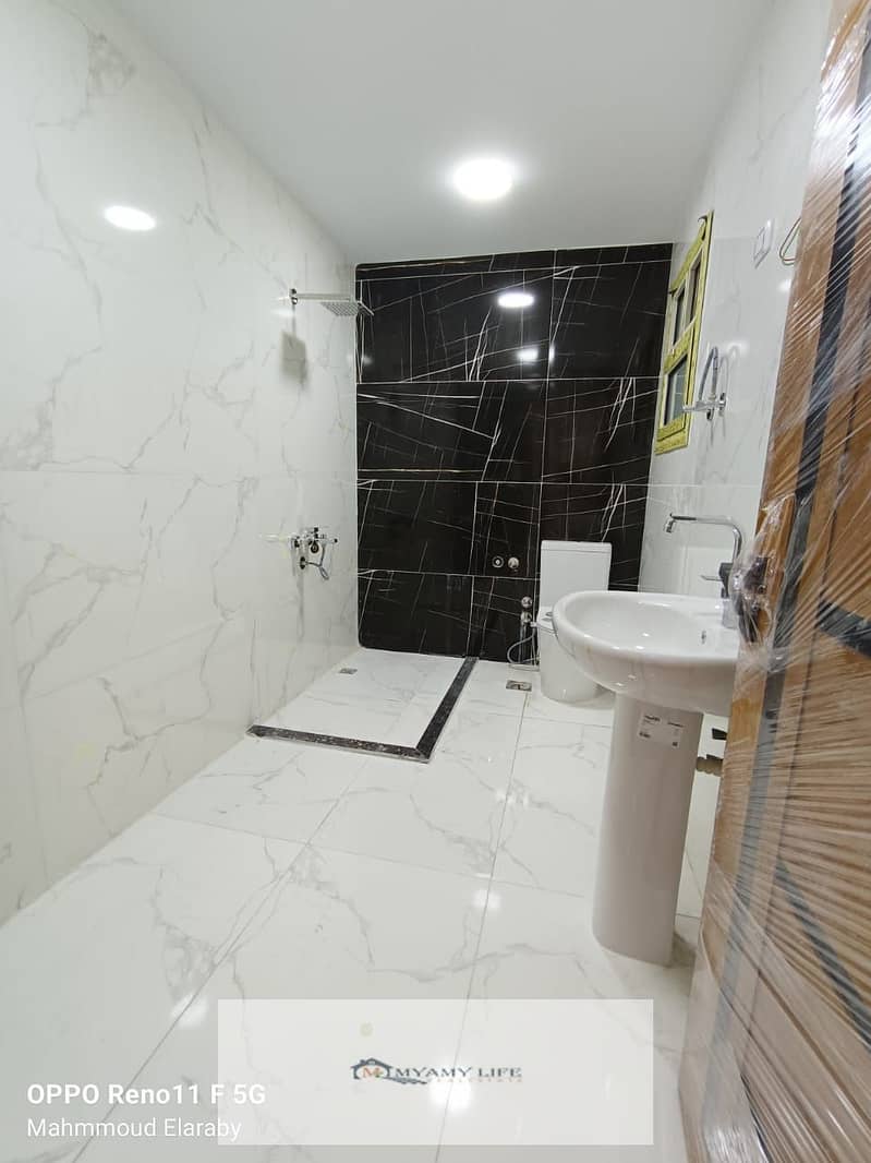 21 WhatsApp Image 2025-12-04 at 3.02. 35 PM (4). jpeg