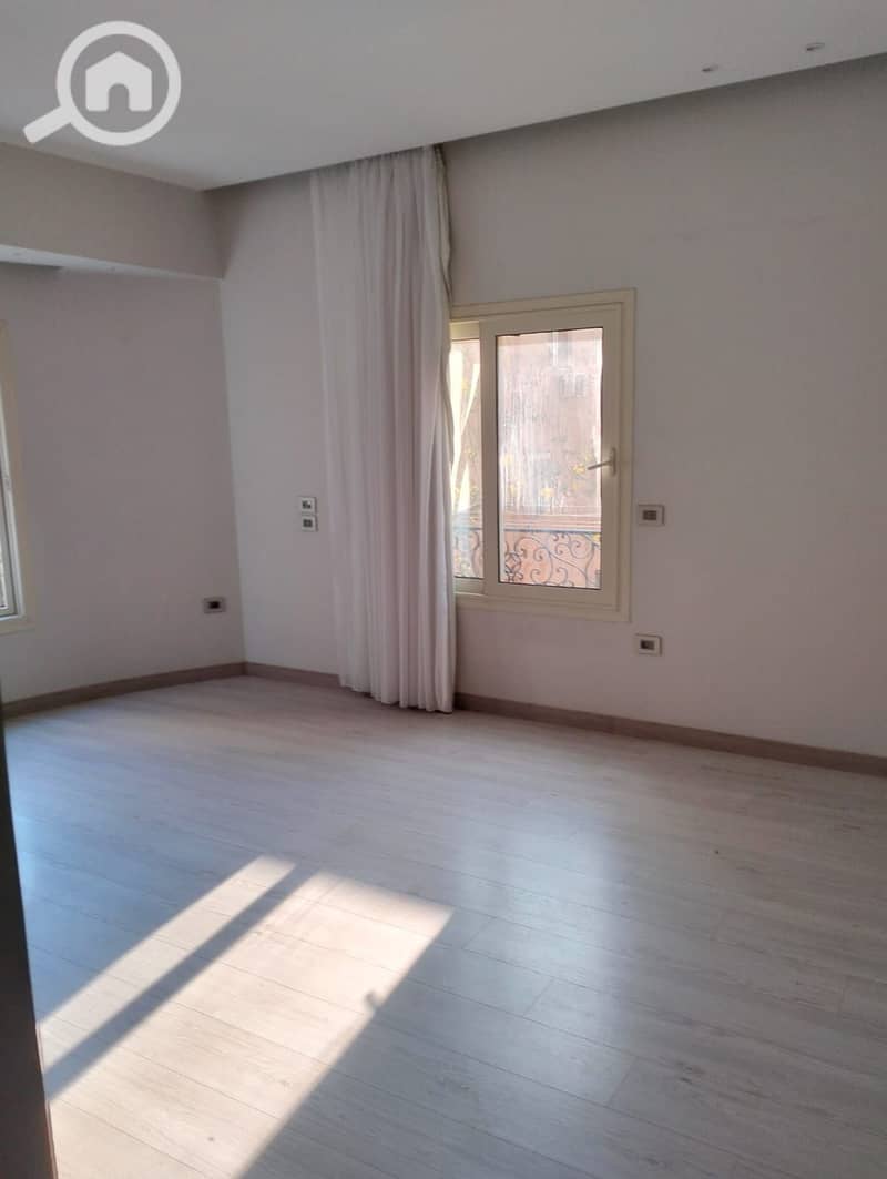 6 WhatsApp Image 2025-12-04 at 16.42. 01. jpeg