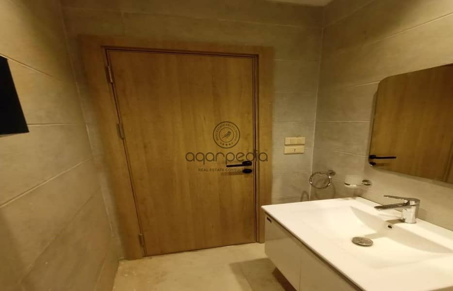 6 WhatsApp Image 2025-12-04 at 12.37. 31 PM (2). jpeg