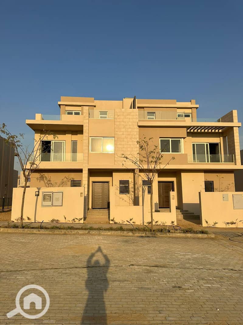 14 WhatsApp Image 2025-09-10 at 11.20. 08_c8bccfb6. jpg