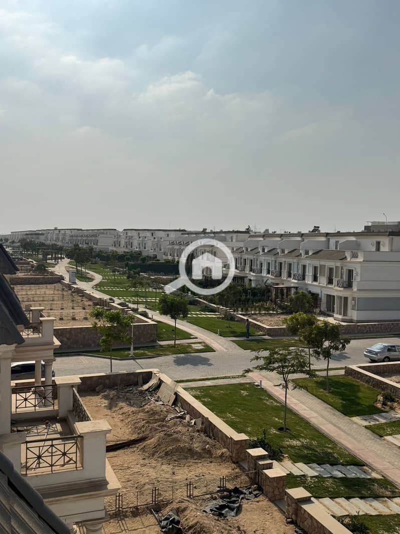 4 71c3eb97-1c40-4bb7-b861-9a2d5d38d4c6. jpg