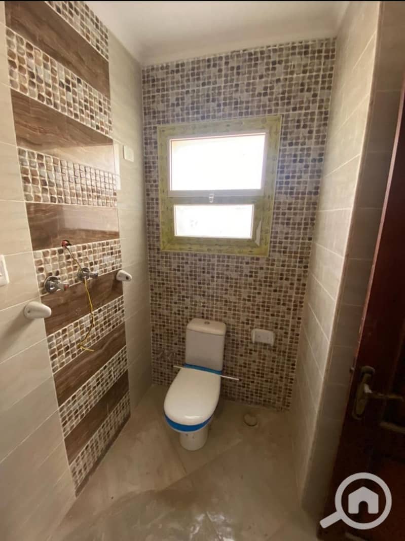 6 WhatsApp Image 2025-11-20 at 12.36. 02_90e5fbd7. jpg