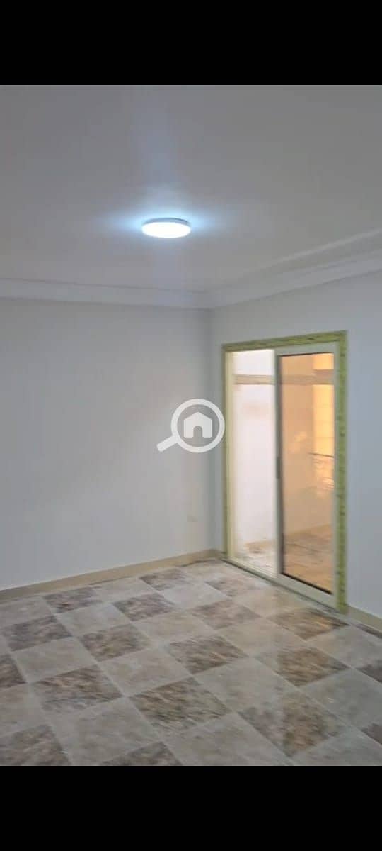 2 699e12d8-c351-4922-9ce8-55973a56206f. jpg