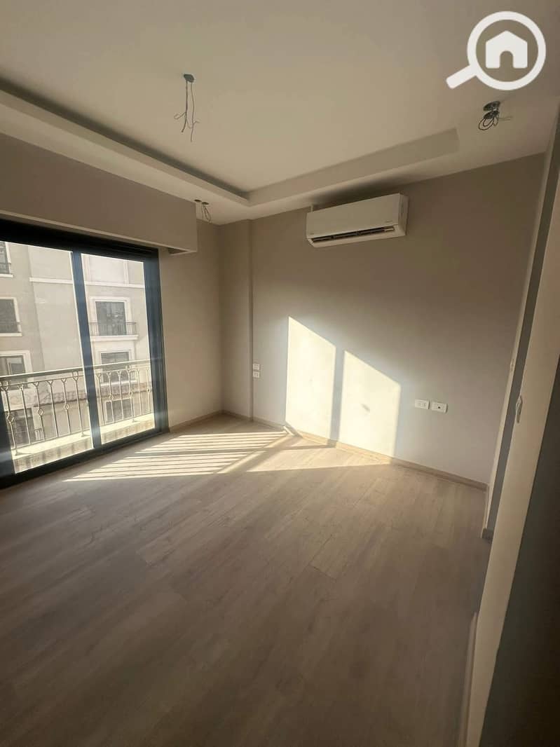 5 0c7f0246-8e9d-4c99-bf08-e1c76ce197f0. jpeg